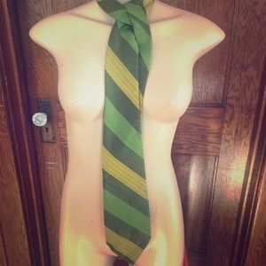 Vintage green striped men’s necktie 4” at base